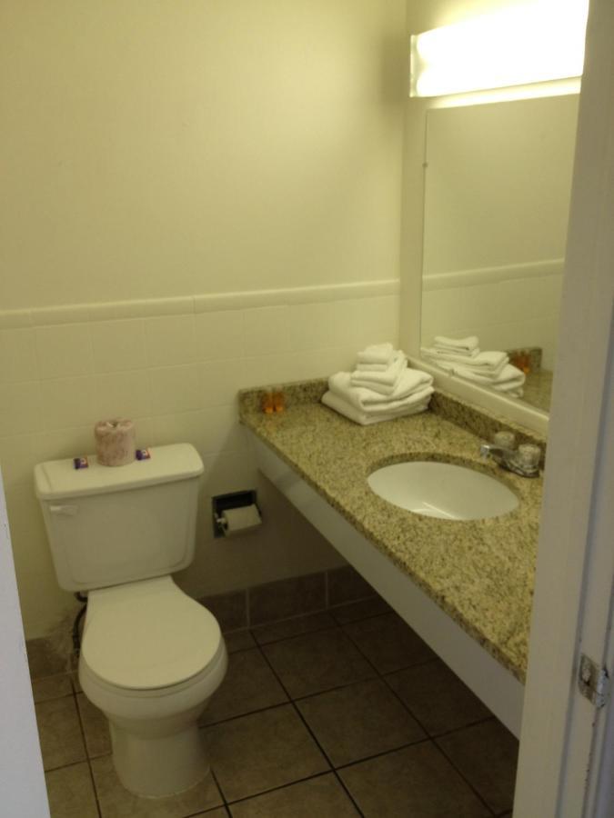 Weber Inn Kitchener Pokoj fotografie